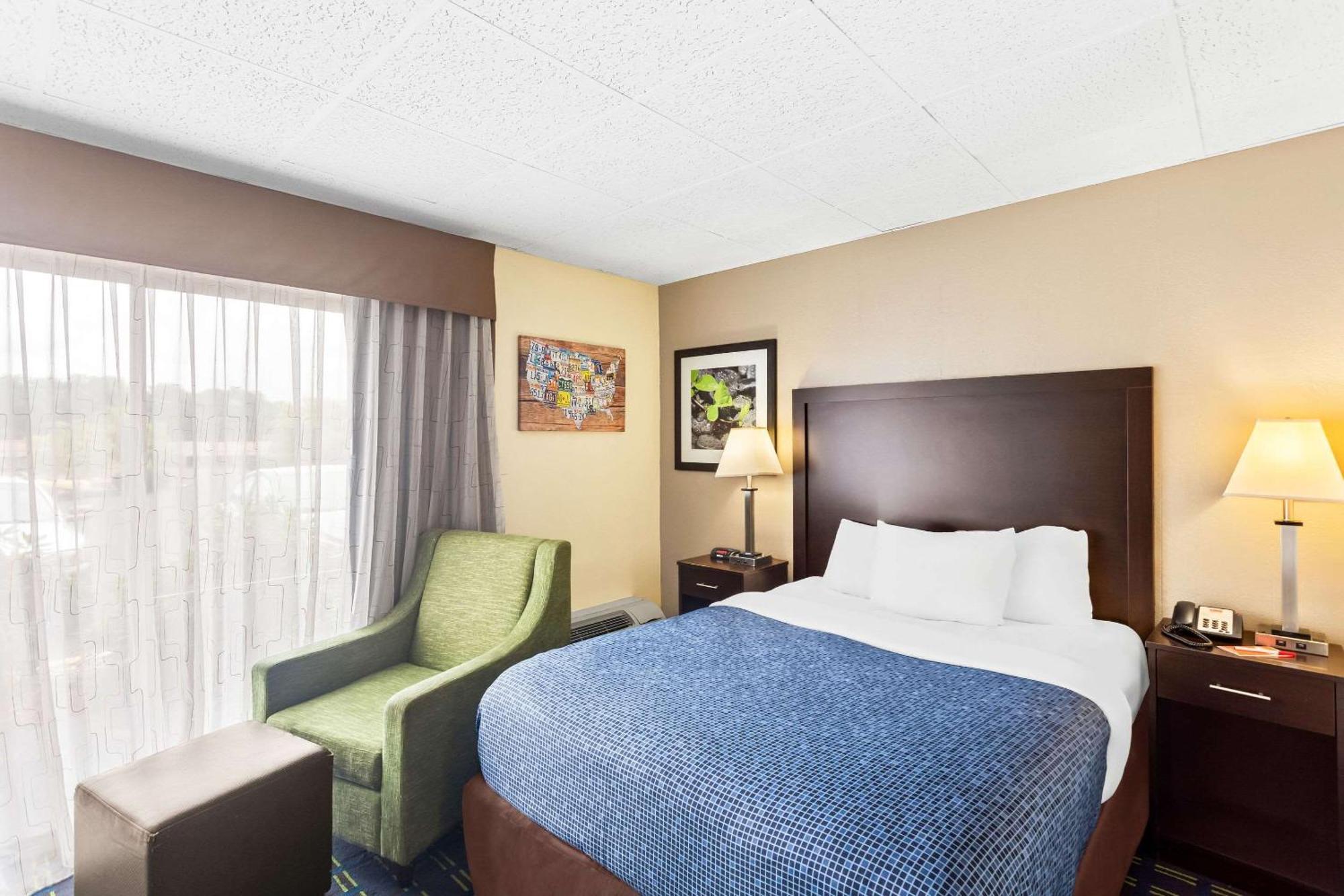 Econo Lodge Waynesboro - Skyline Drive ภายนอก รูปภาพ